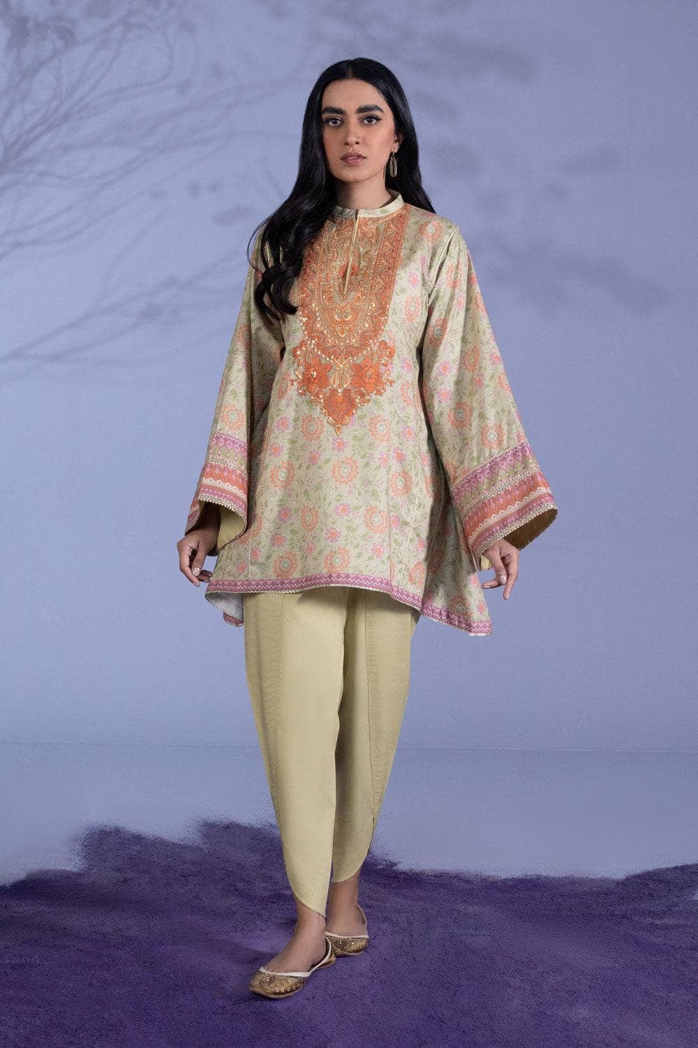 Img_sapphire_lawn_22_awwal_boutique