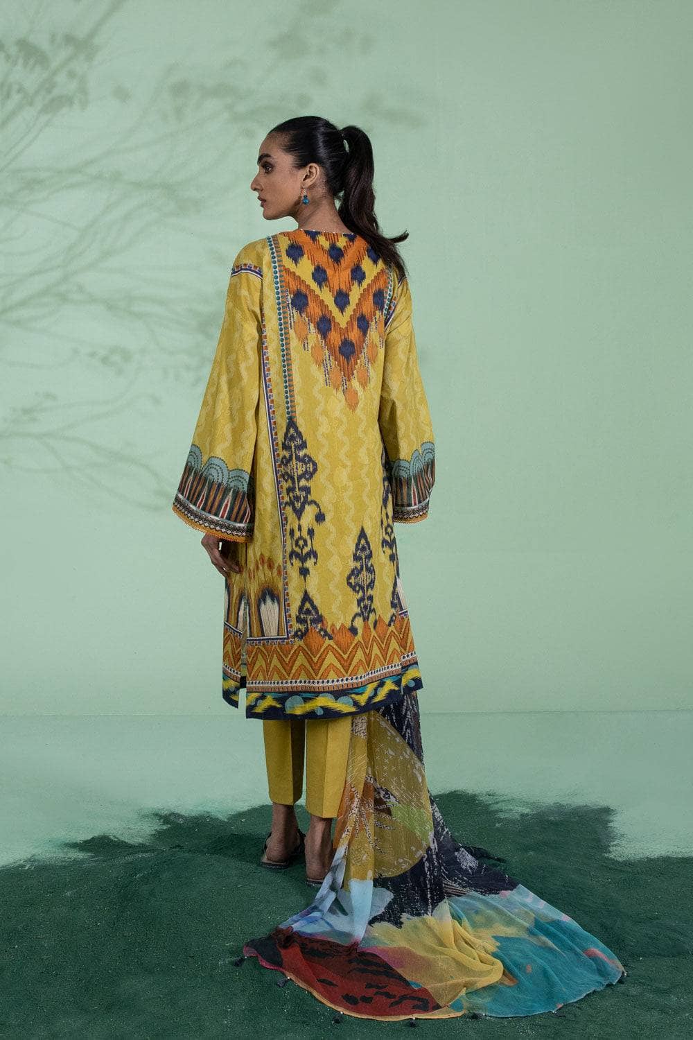 img_sapphire_lawn_22_awwal_boutique