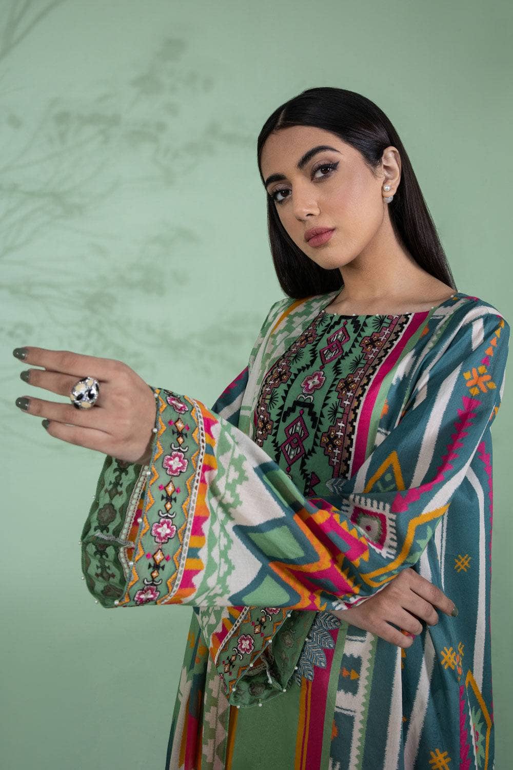 img_sapphire_lawn_22_awwal_boutique