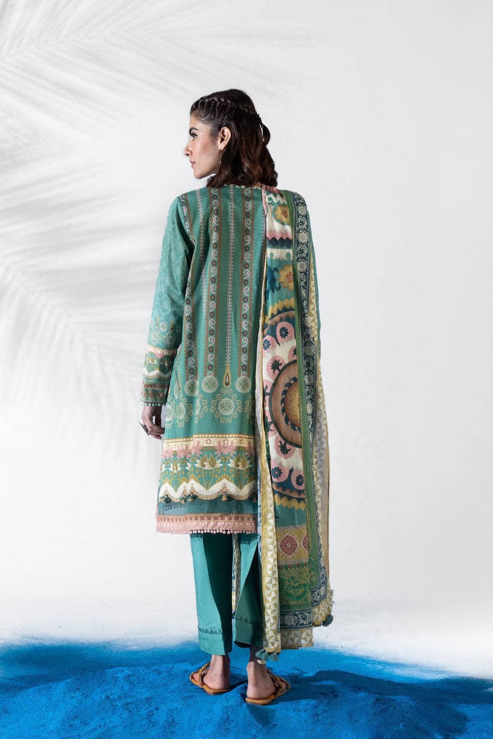 img_sapphire_lawn_22_awwal_boutique