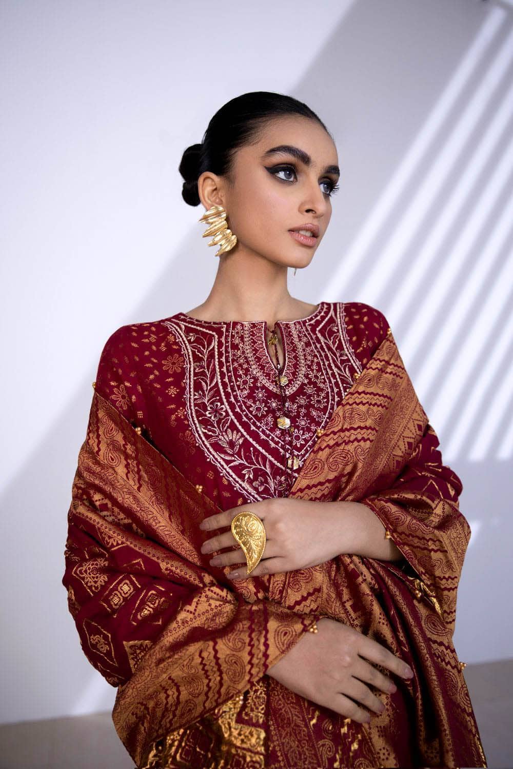 Img_sapphire_lawn_22_awwal_boutique