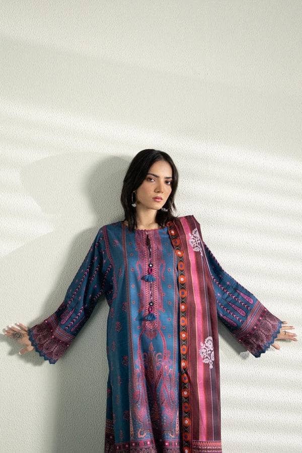 img_sapphire_day_to_day_khaddar_awwal_boutique
