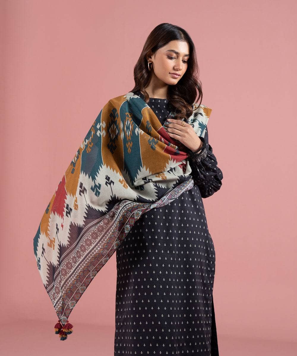 img_sapphire_lawn_23_awwal_boutique