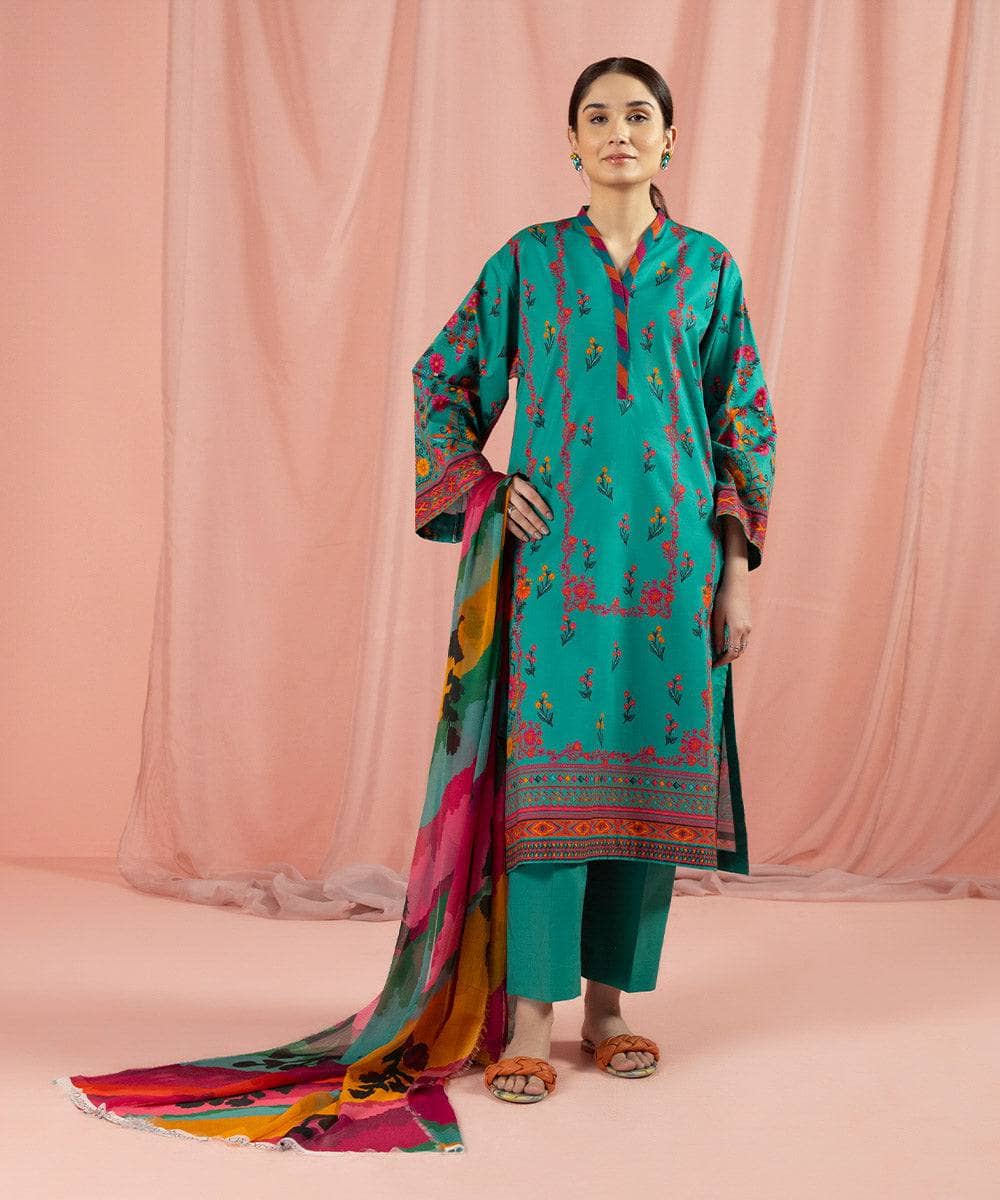 Img_sapphire_lawn_23_awwal_boutique