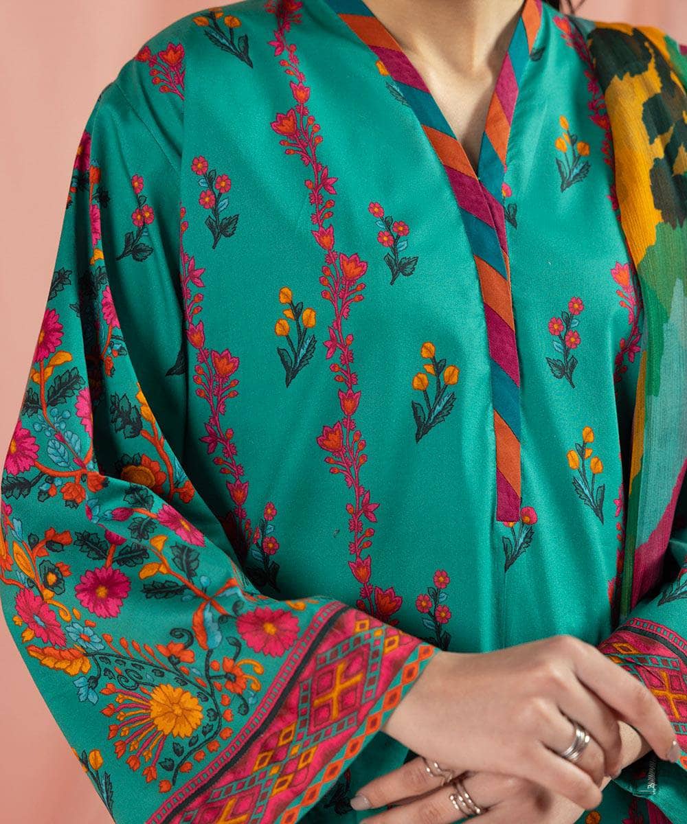 Img_sapphire_lawn_23_awwal_boutique