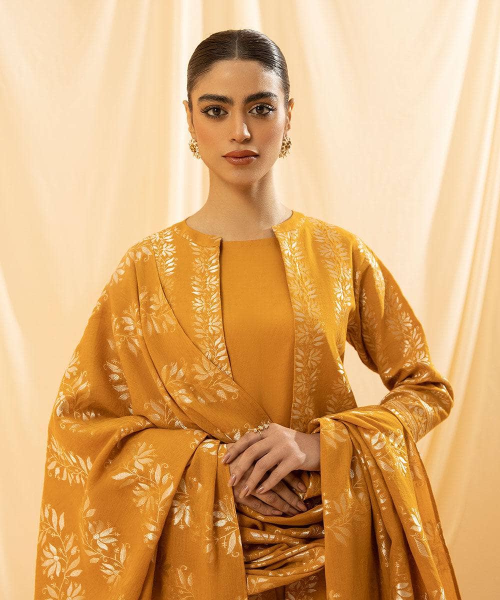 Img_sapphire_lawn_23_awwal_boutique