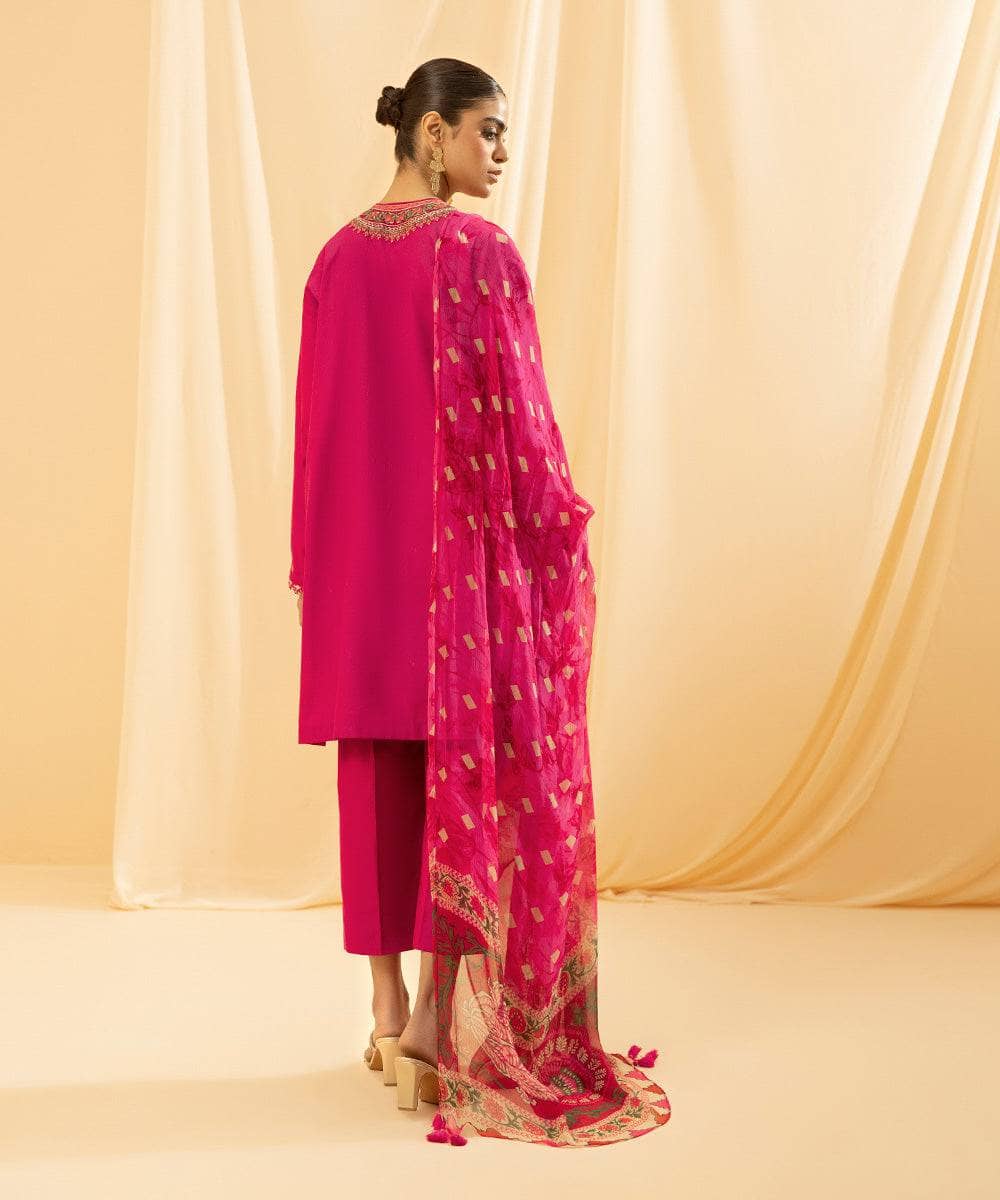 Img_sapphire_lawn_23_awwal_boutique