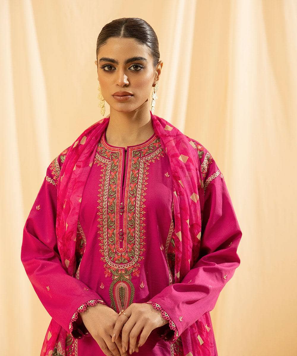 Img_sapphire_lawn_23_awwal_boutique