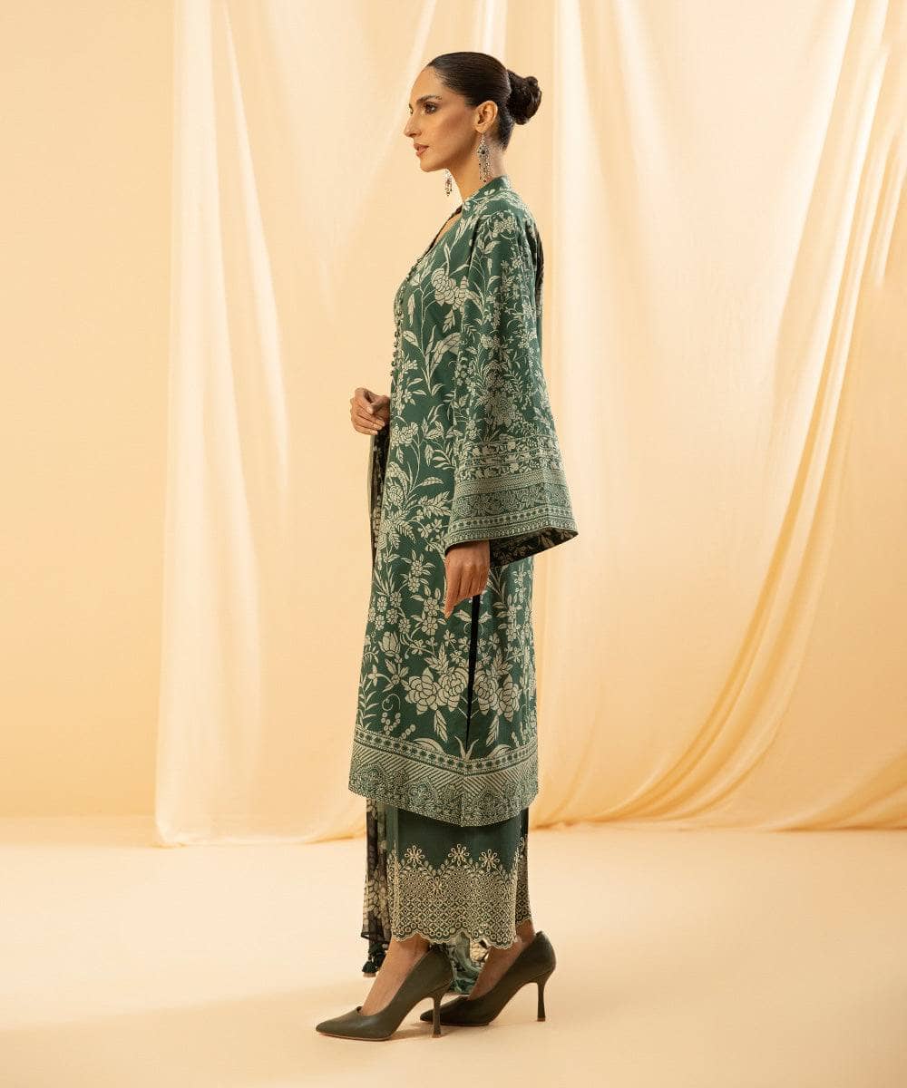 img_sapphire_lawn_23_awwal_boutique