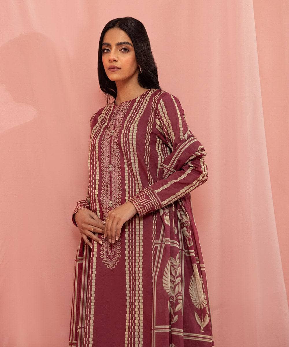 Img_sapphire_lawn_23_awwal_boutique
