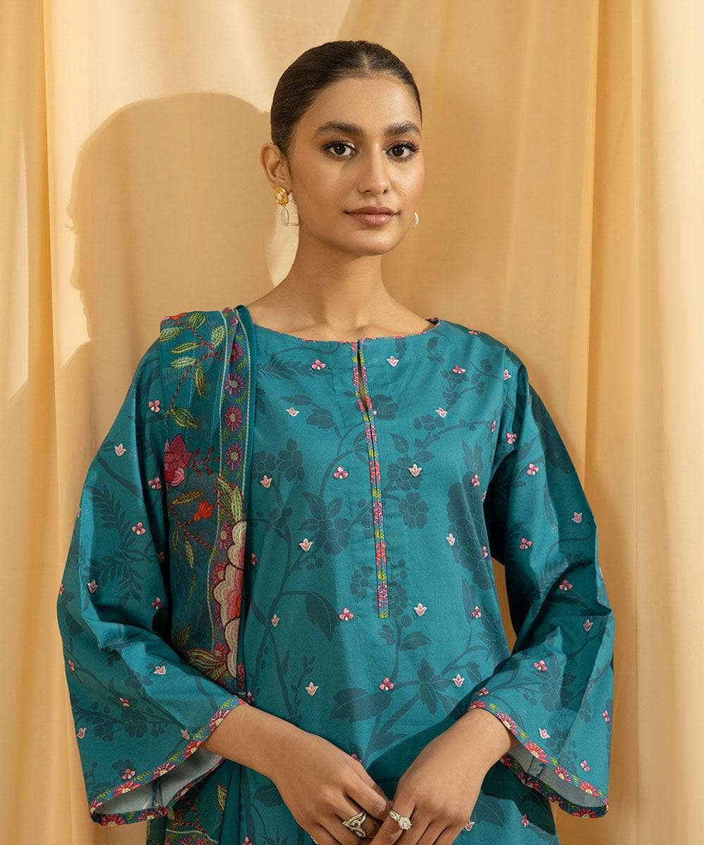 img_sapphire_lawn_23_awwal_boutique