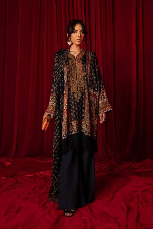img_sapphire_silk_22_awwal_boutique