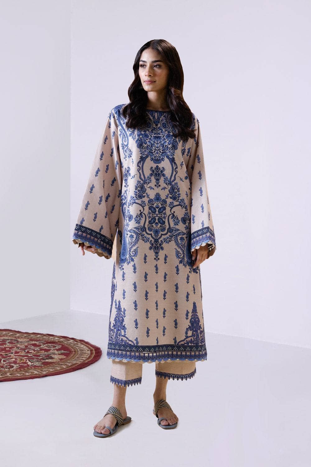 img_sapphire_winter_2022_awwal_boutique