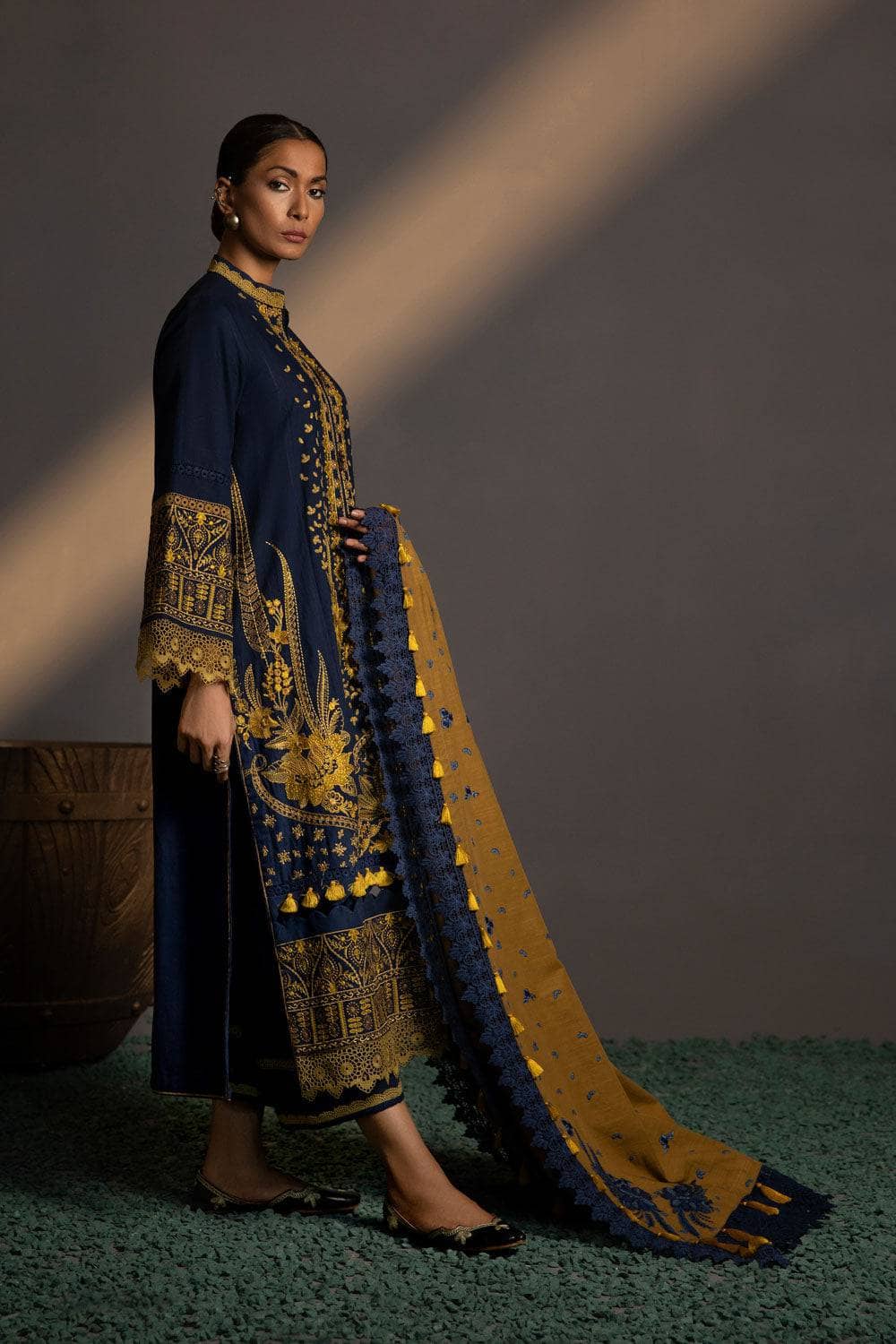 img_sapphire_winter_2022_awwal_boutique