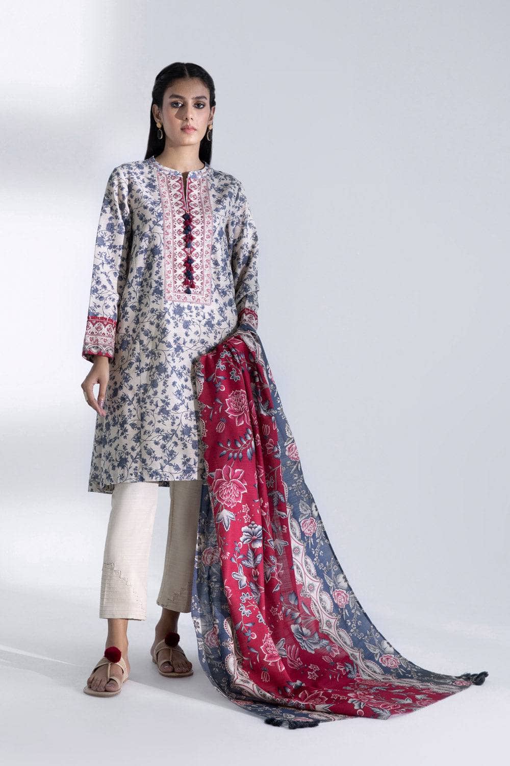 img_sapphire_winter_2022_awwal_boutique