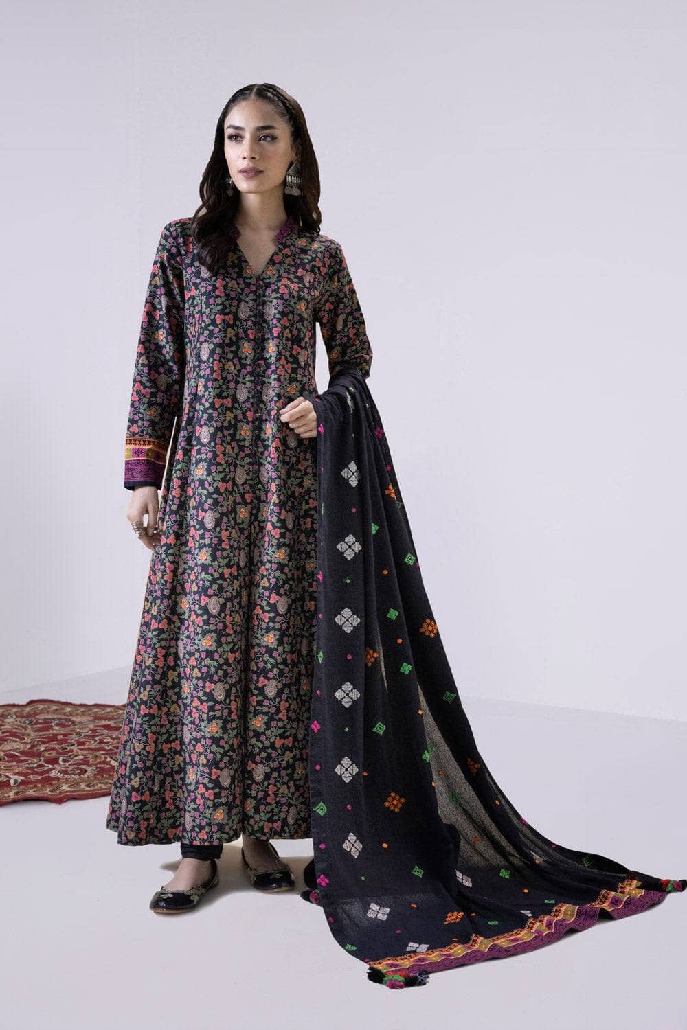 img_sapphire_winter_2022_awwal_boutique
