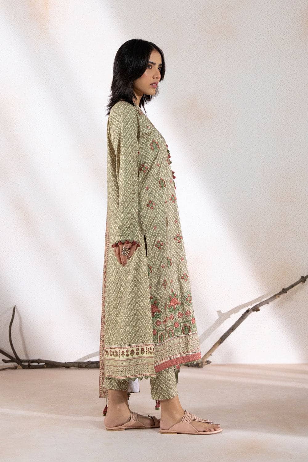 img_sapphire_winter_linen_awwal_boutique
