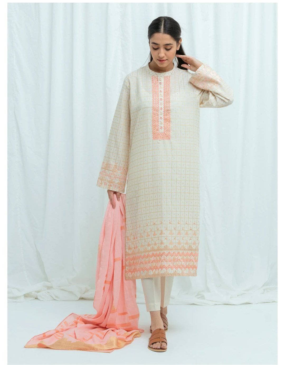 img_beechtree_lawn_2021_awwal_boutique