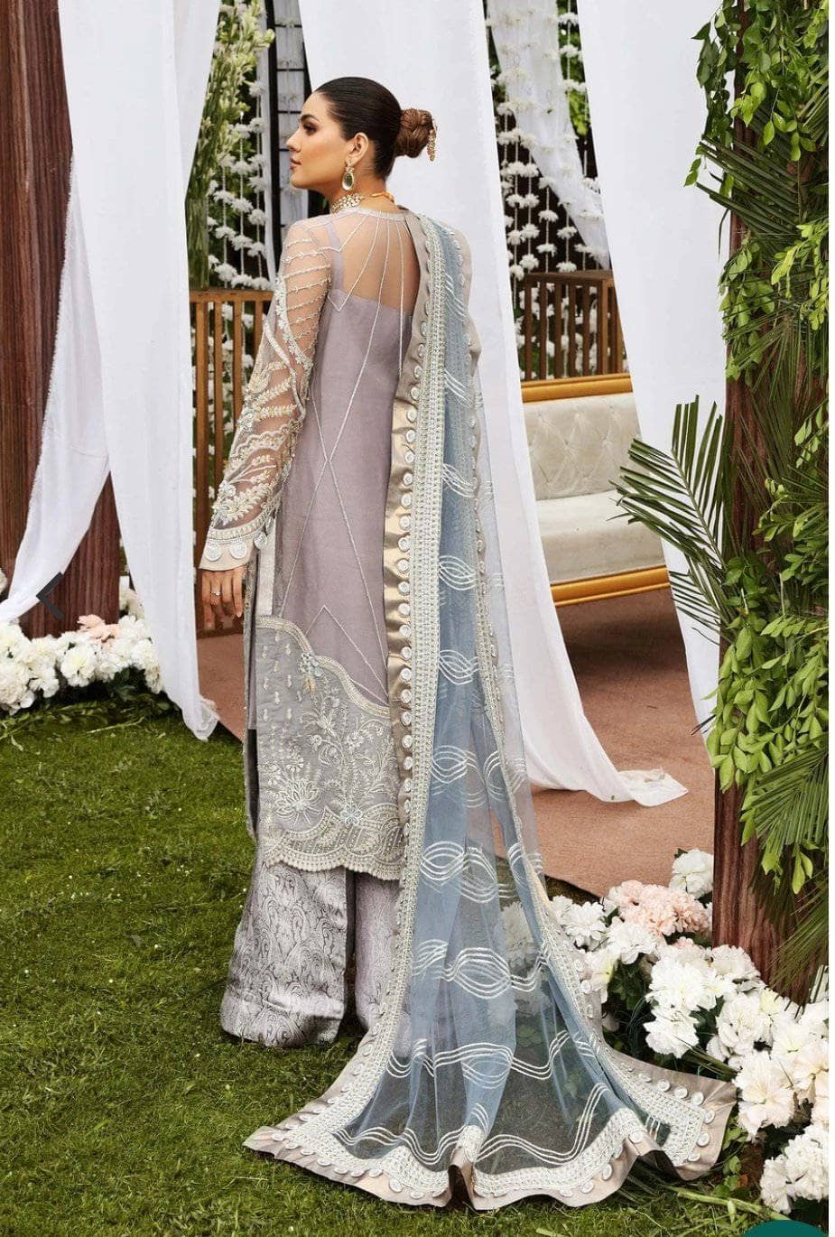 img_shamrock_resplendent_awwal_boutique