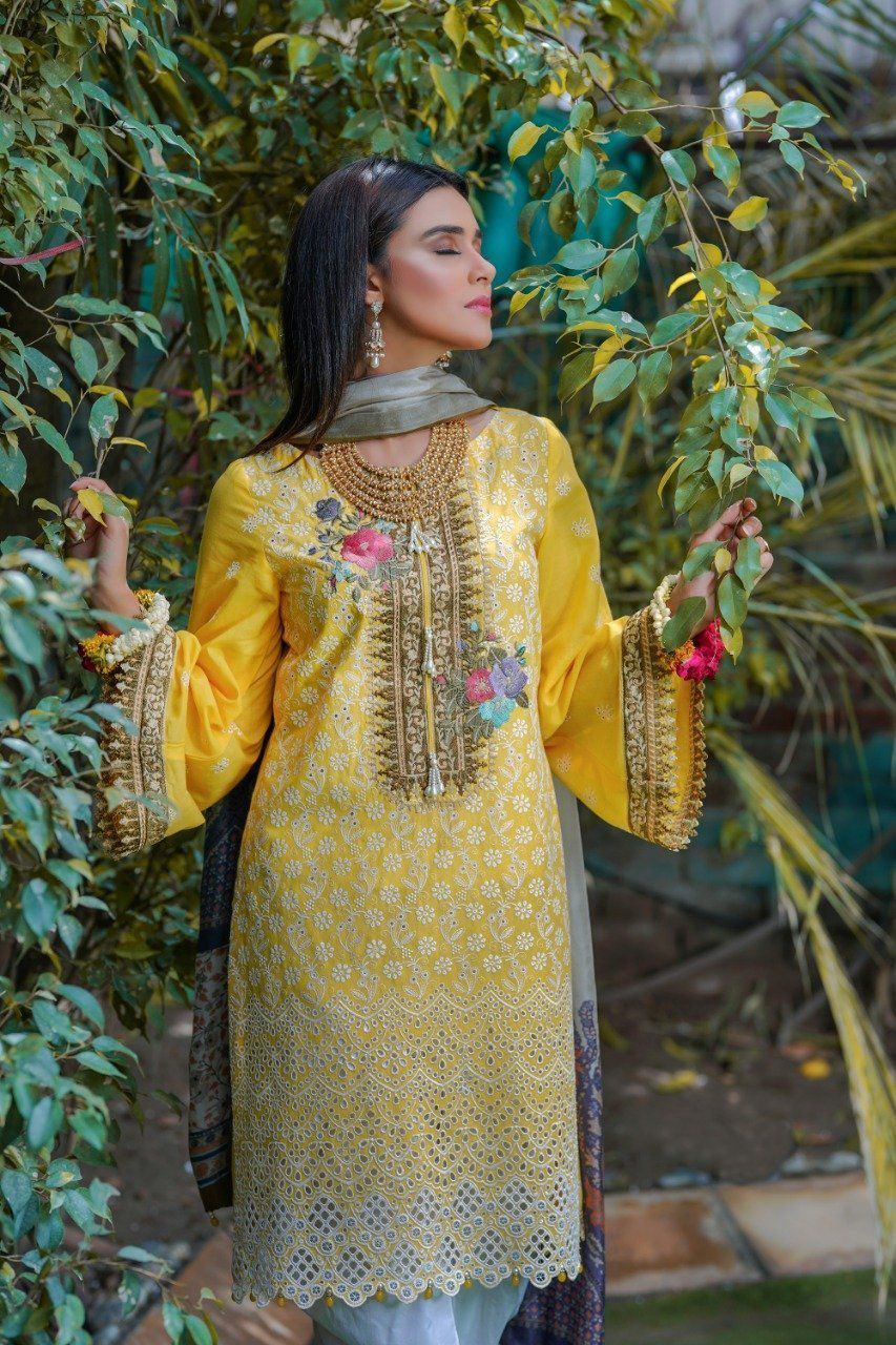 img_anamta_schiffly_lawn_collection_awwal_boutique