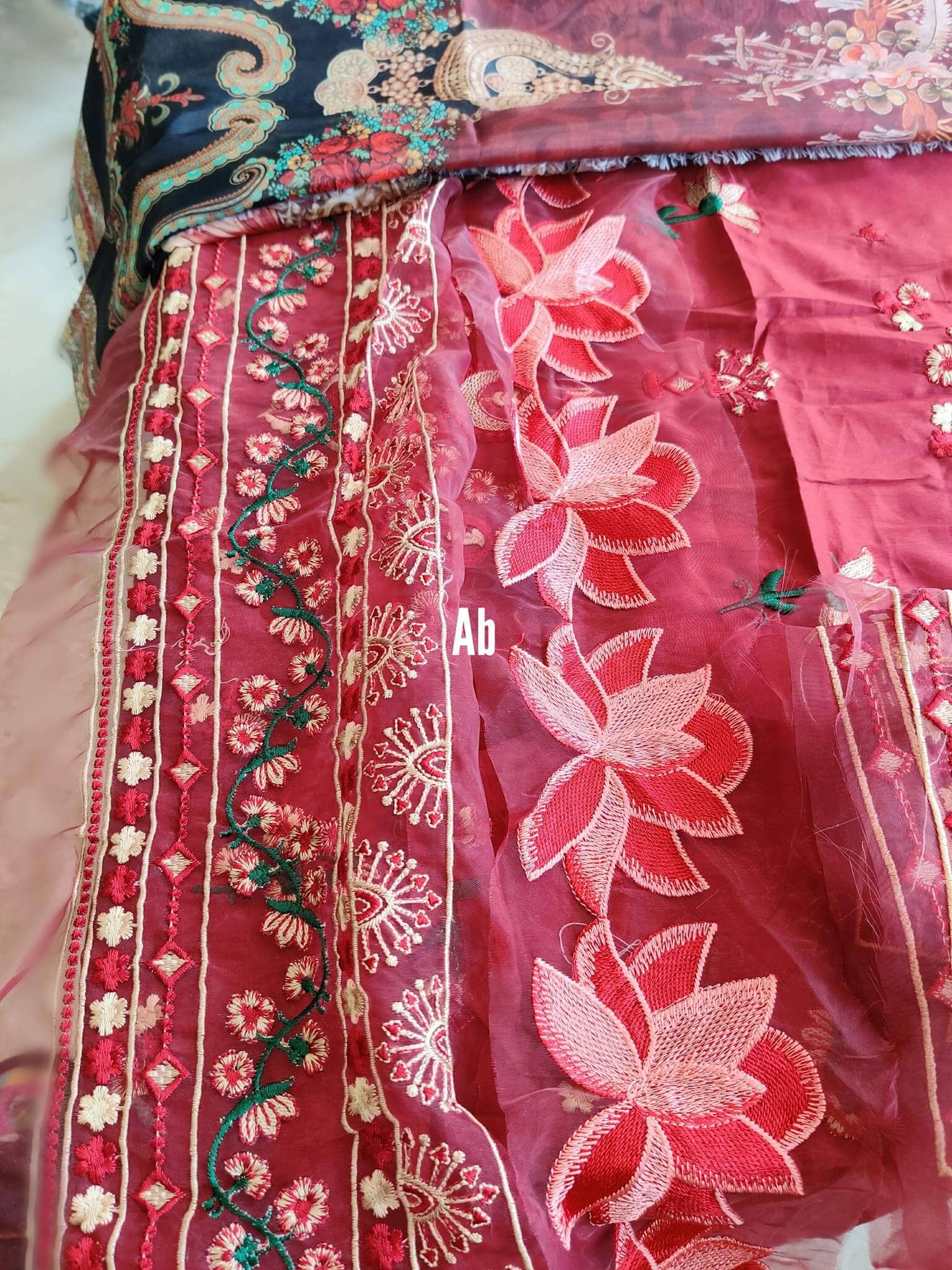 img_open_pic_so_kamal_lawn_awwal_boutique