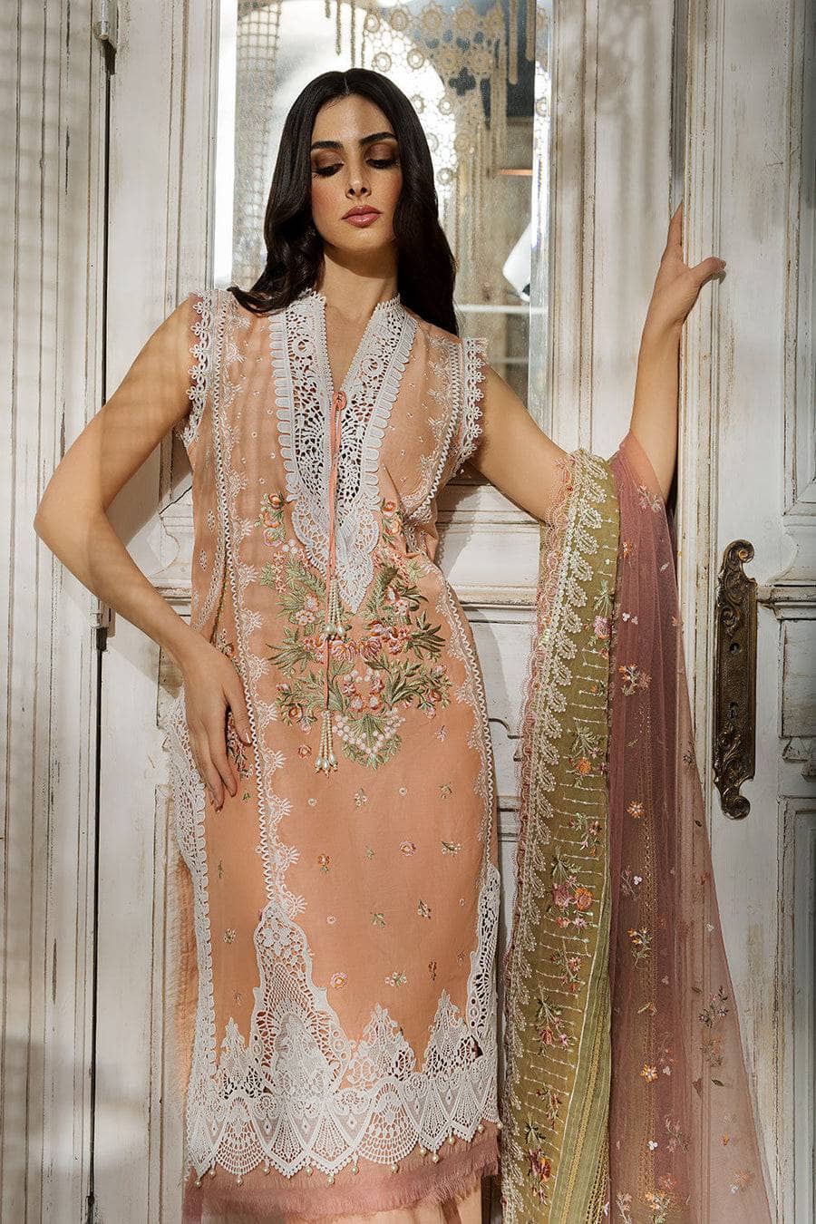 img_sobia_nazir_lawn_23_awwal_boutique