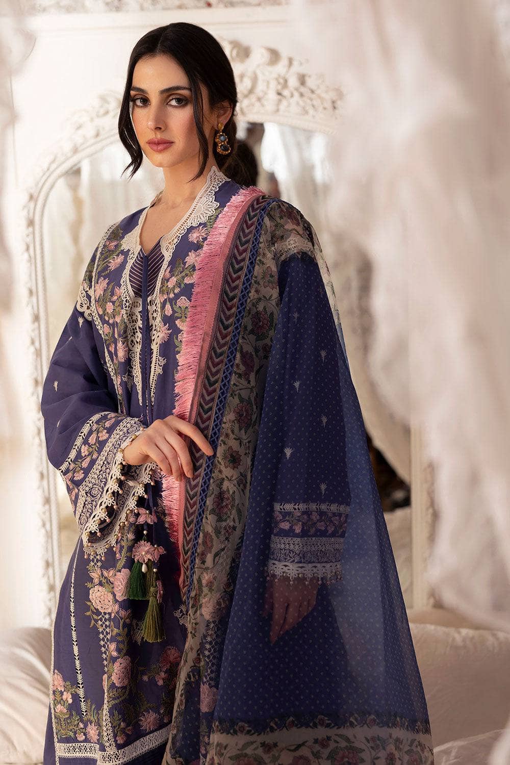 img_sobia_nazir_lawn_23_awwal_boutique