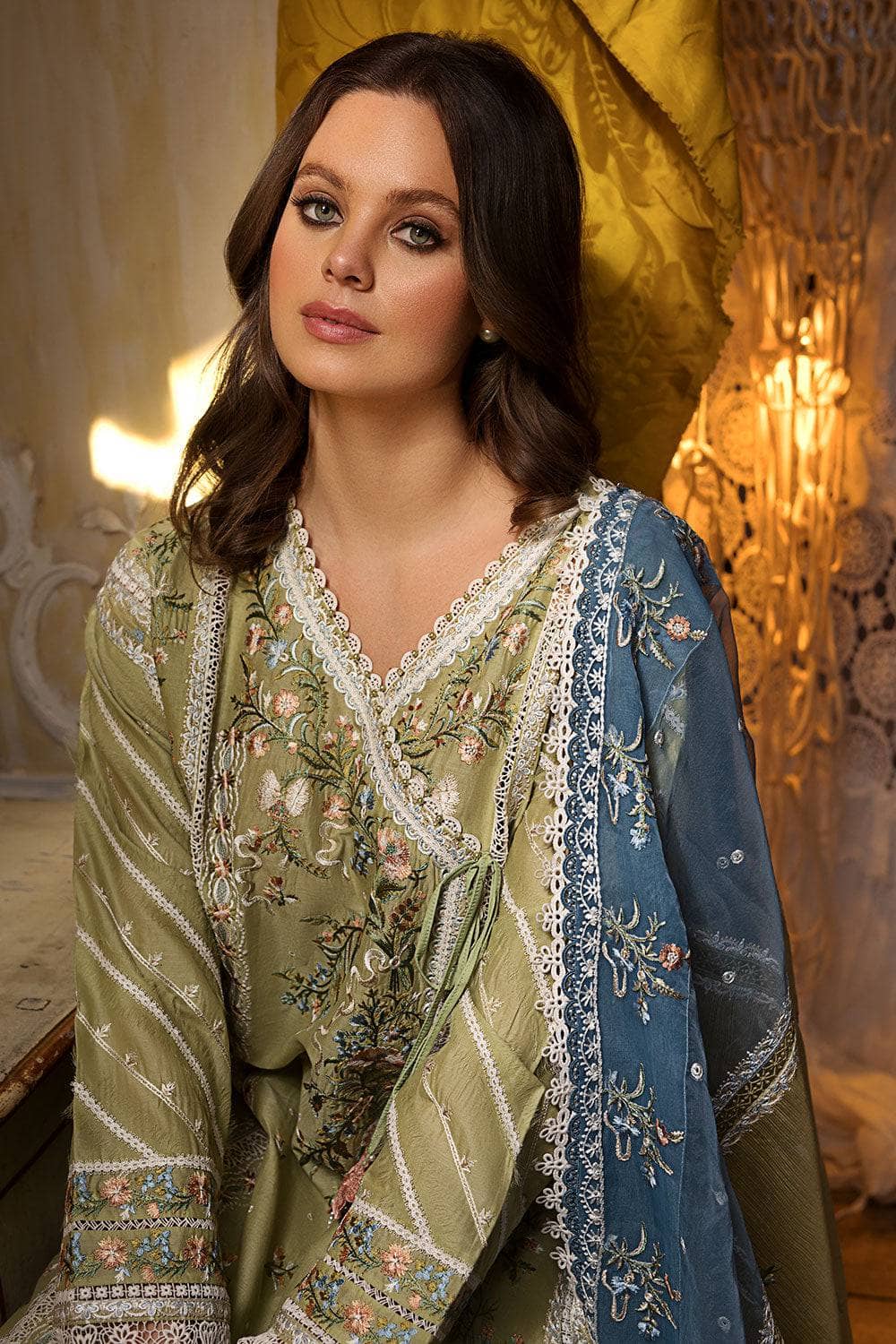 img_sobia_nazir_lawn_23_awwal_boutique