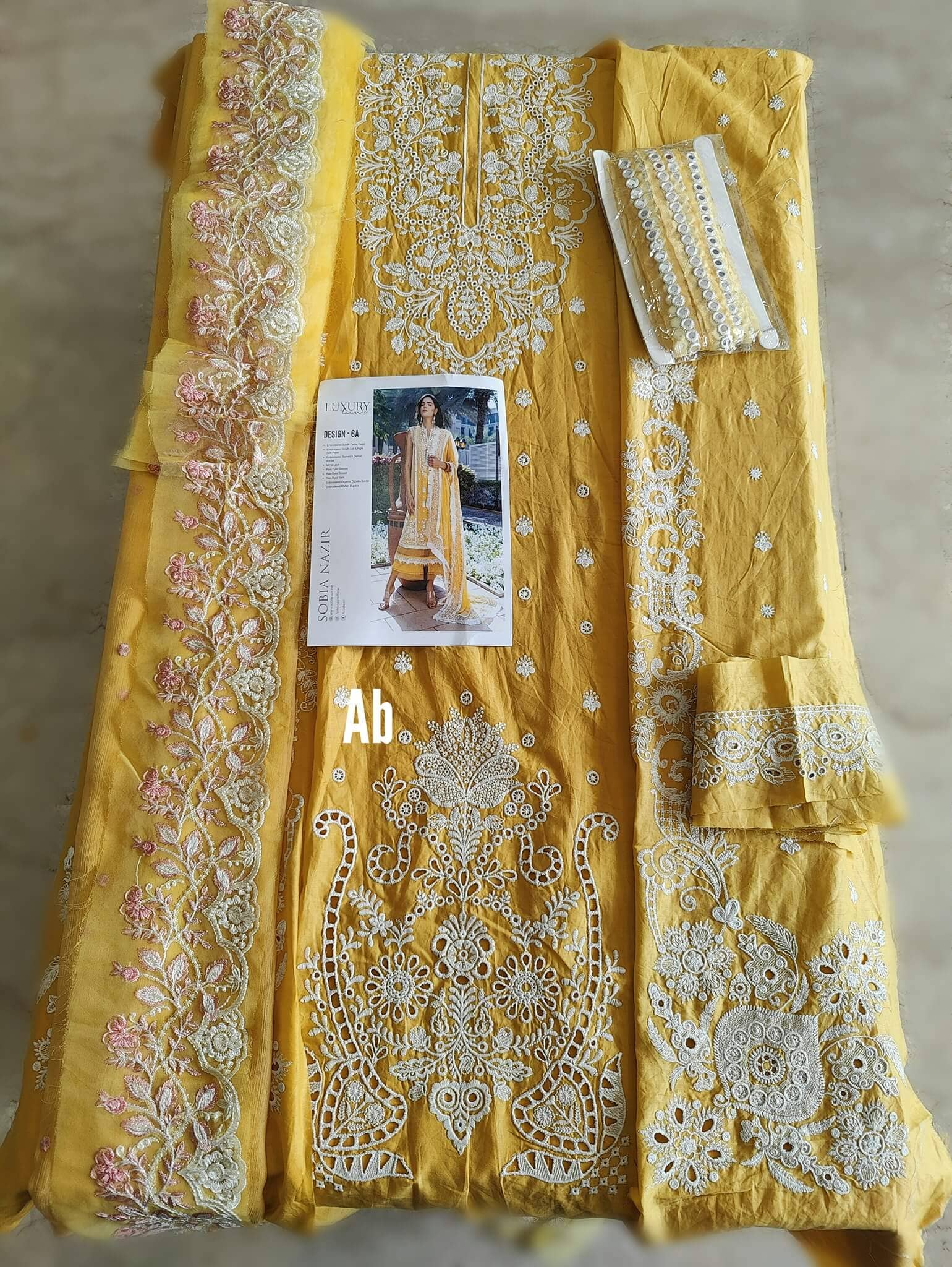 img_sobia_nazir_lawn_22_awwal_boutique