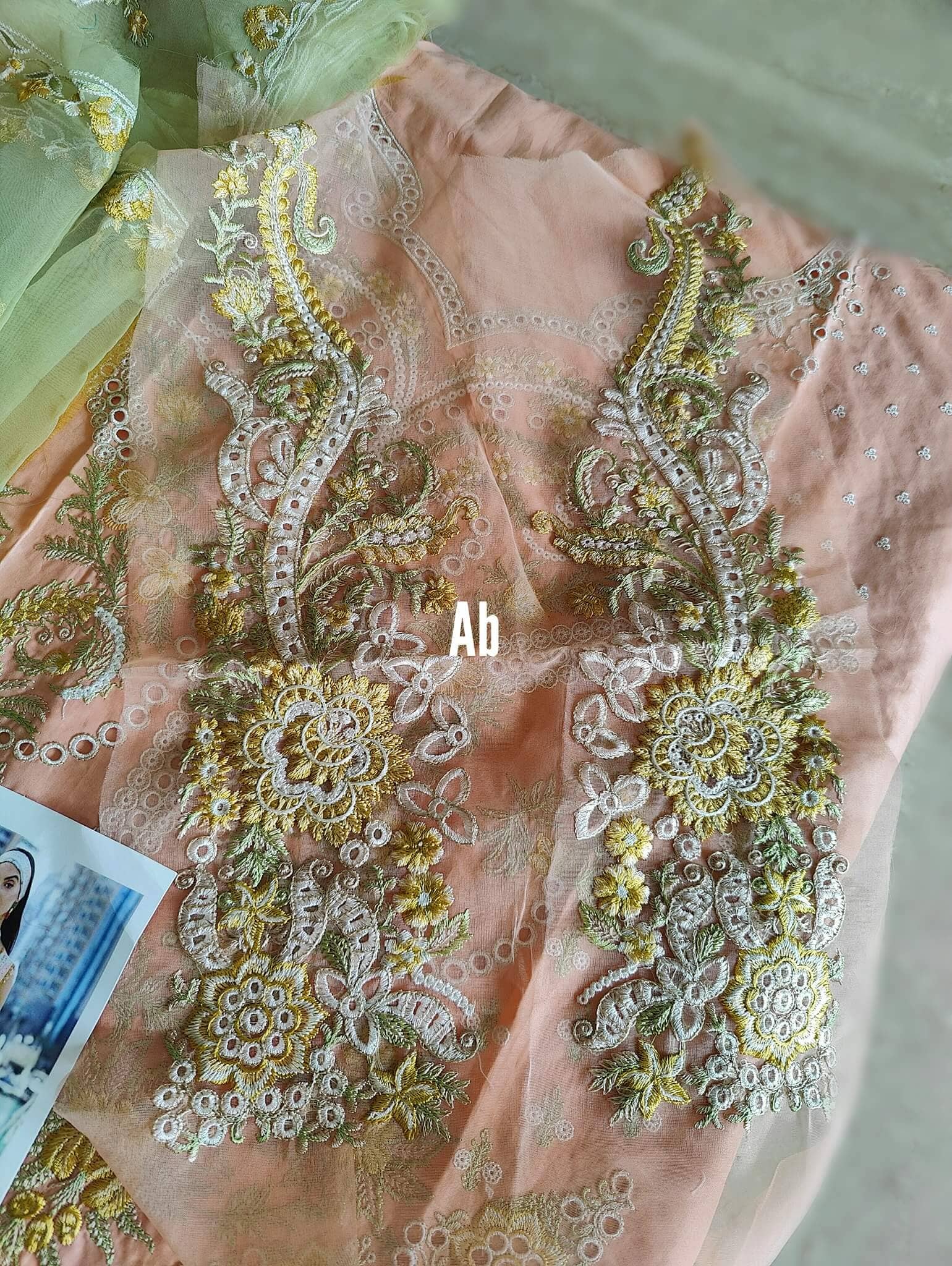 img_open_pic_sobia_nazir_lawn_2022awwal_boutique