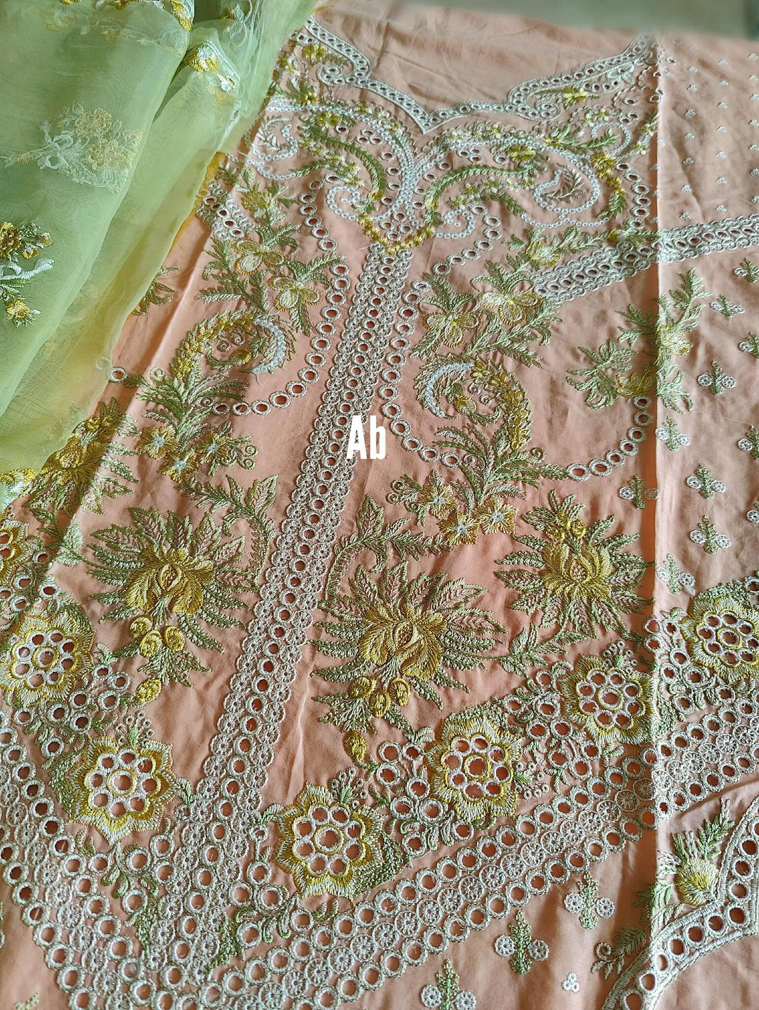 img_open_pic_sobia_nazir_lawn_2022awwal_boutique