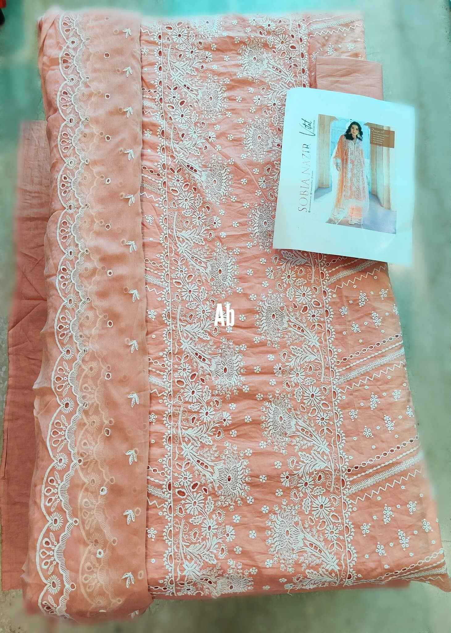img_open_pic_sobia_nazir_lawn_22_awwal_boutique