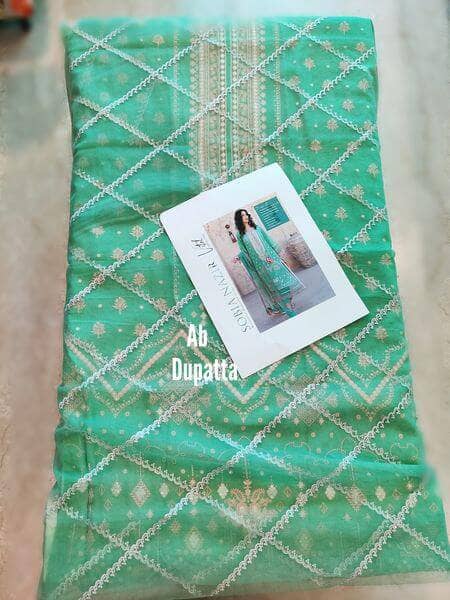 img_open_pic_sobia_nazir_vital_lawn_awwal_boutique