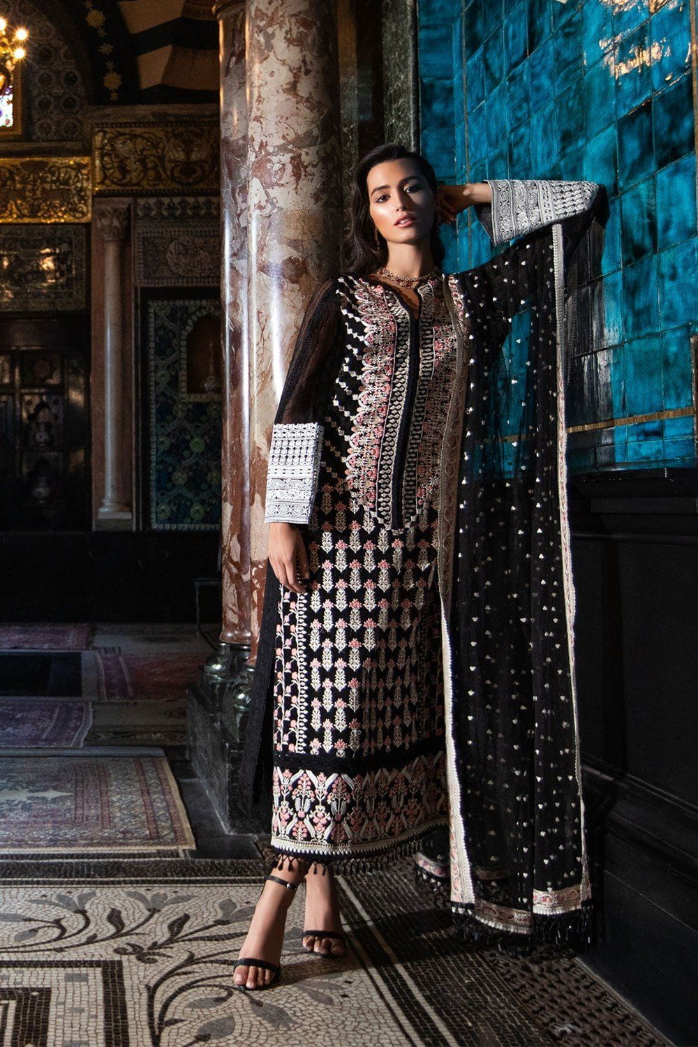 img_sobia_nazir_festive_collection_luxury_chiffon_awwal_boutique