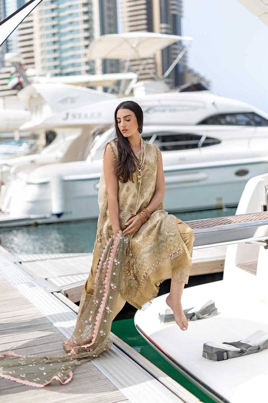 img_sobia_nazir_lawn_22_awwal_boutique