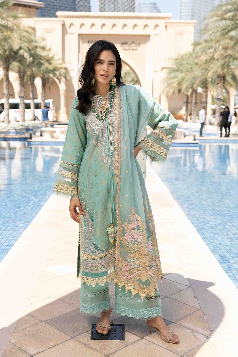 img_sobia_nazir_lawn_22_awwal_boutique