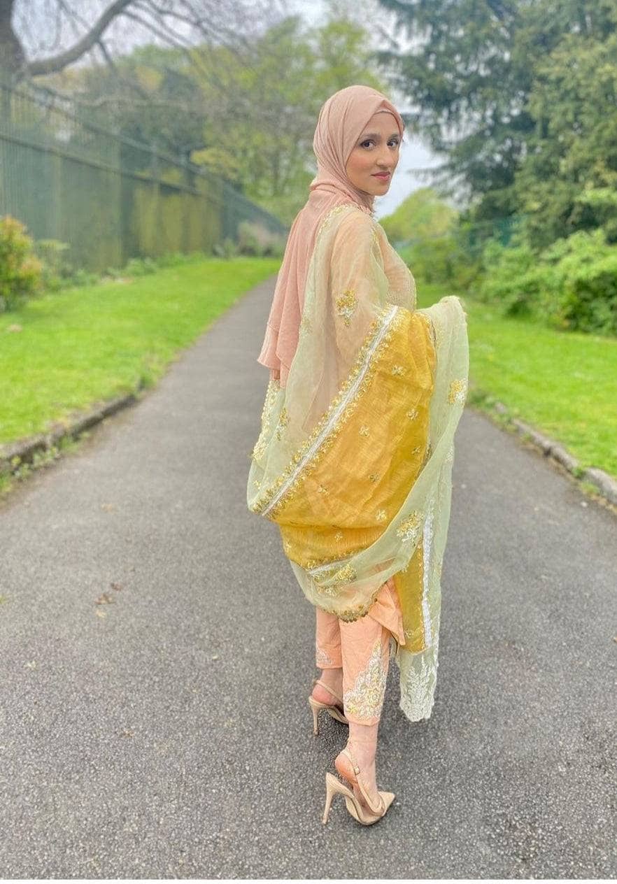img_sobia_nazir_lawn_22_awwal_boutique