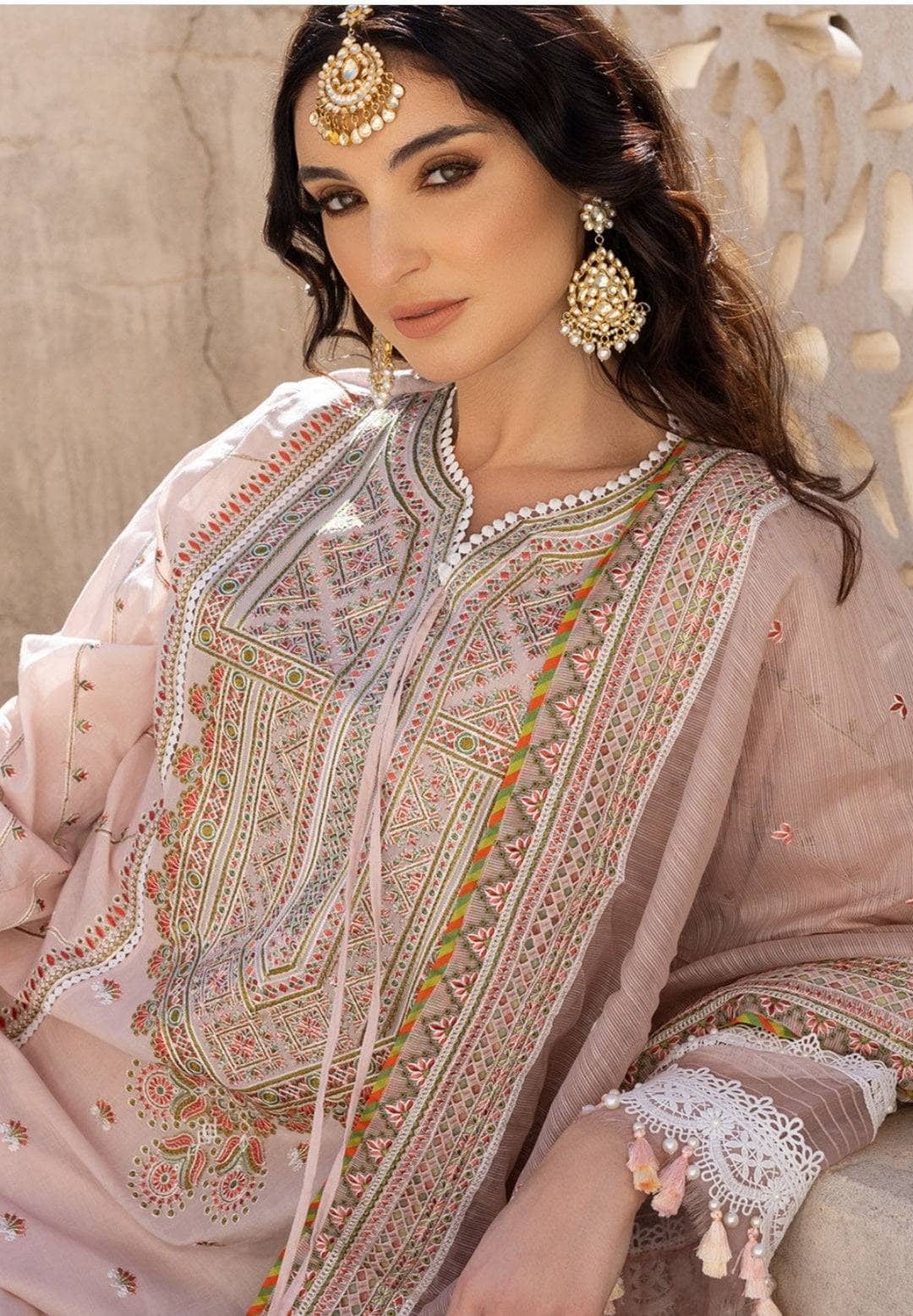 img_sobia_nazir_vital_lawn_22_awwal_boutique