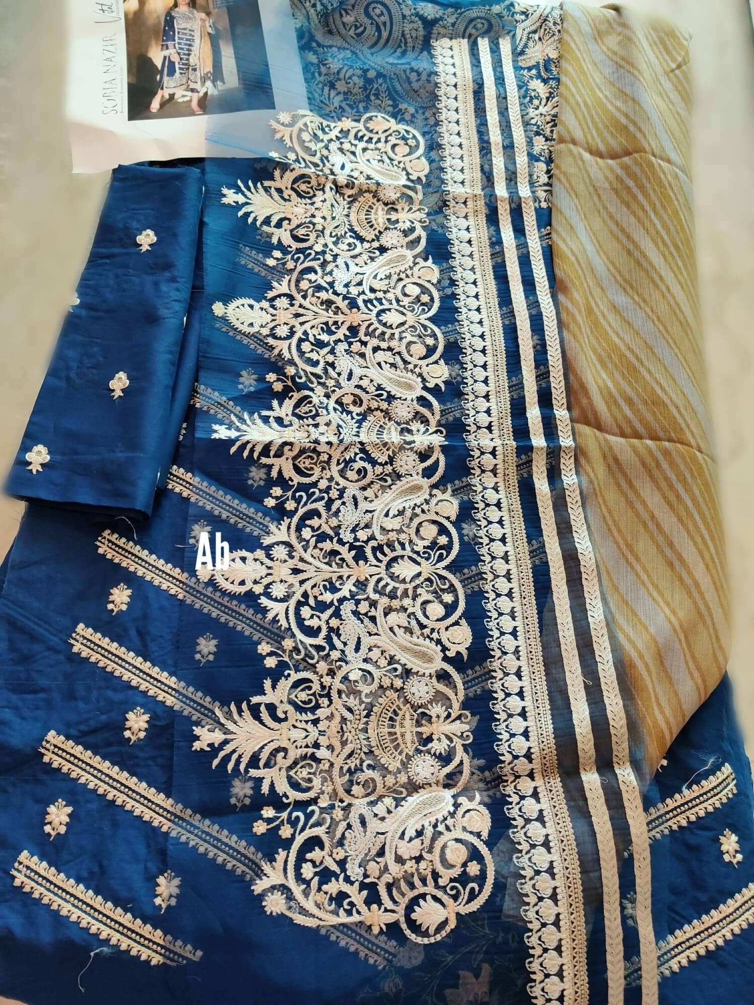 img_open_pic_sobia_nazir_vital_lawn_awwal_boutique