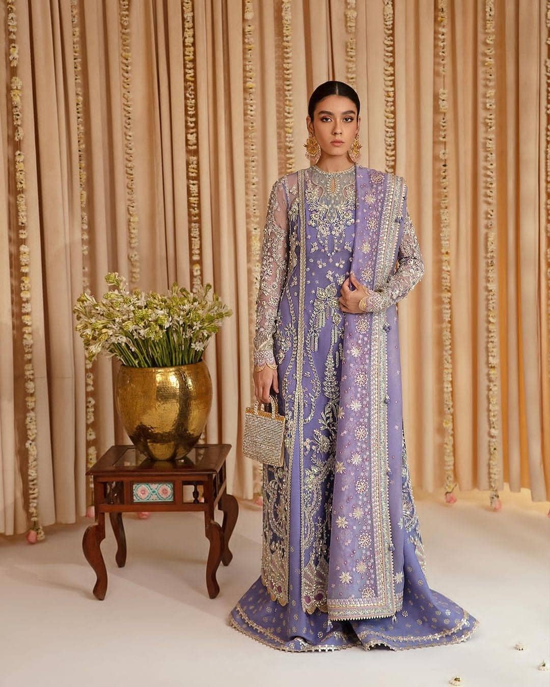 img_suffuse_by_sana_yasir_freesia_2022_wedding_edition_awwal_boutique