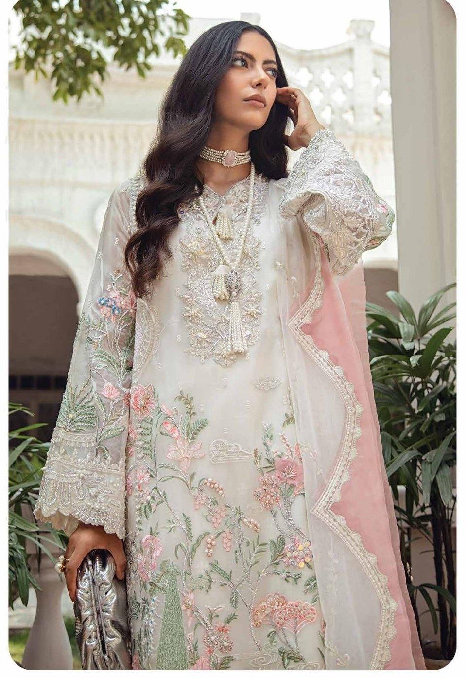 img_suffuse_freesia_luxury_wedding_edition_awwal_boutique