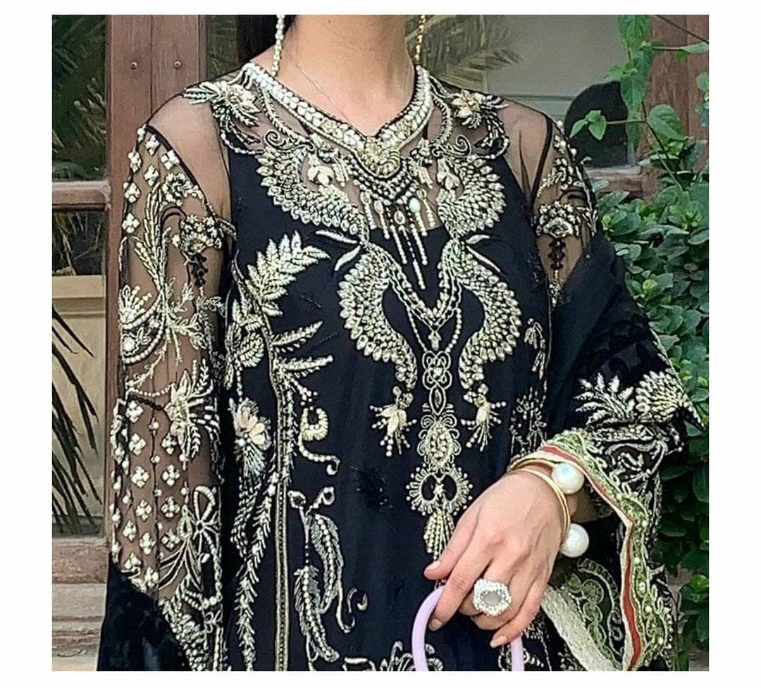 img_suffuse_by_sana_yasir_freeshia_wedding_edition_awwal_boutique