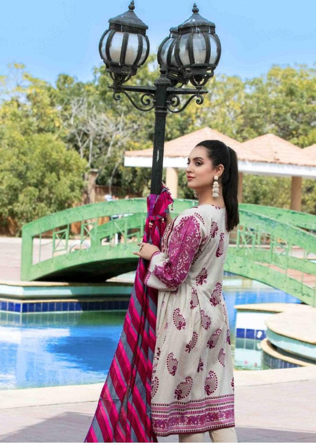 img_nazli_by_tawakkal_lawn_22_awwal_boutique