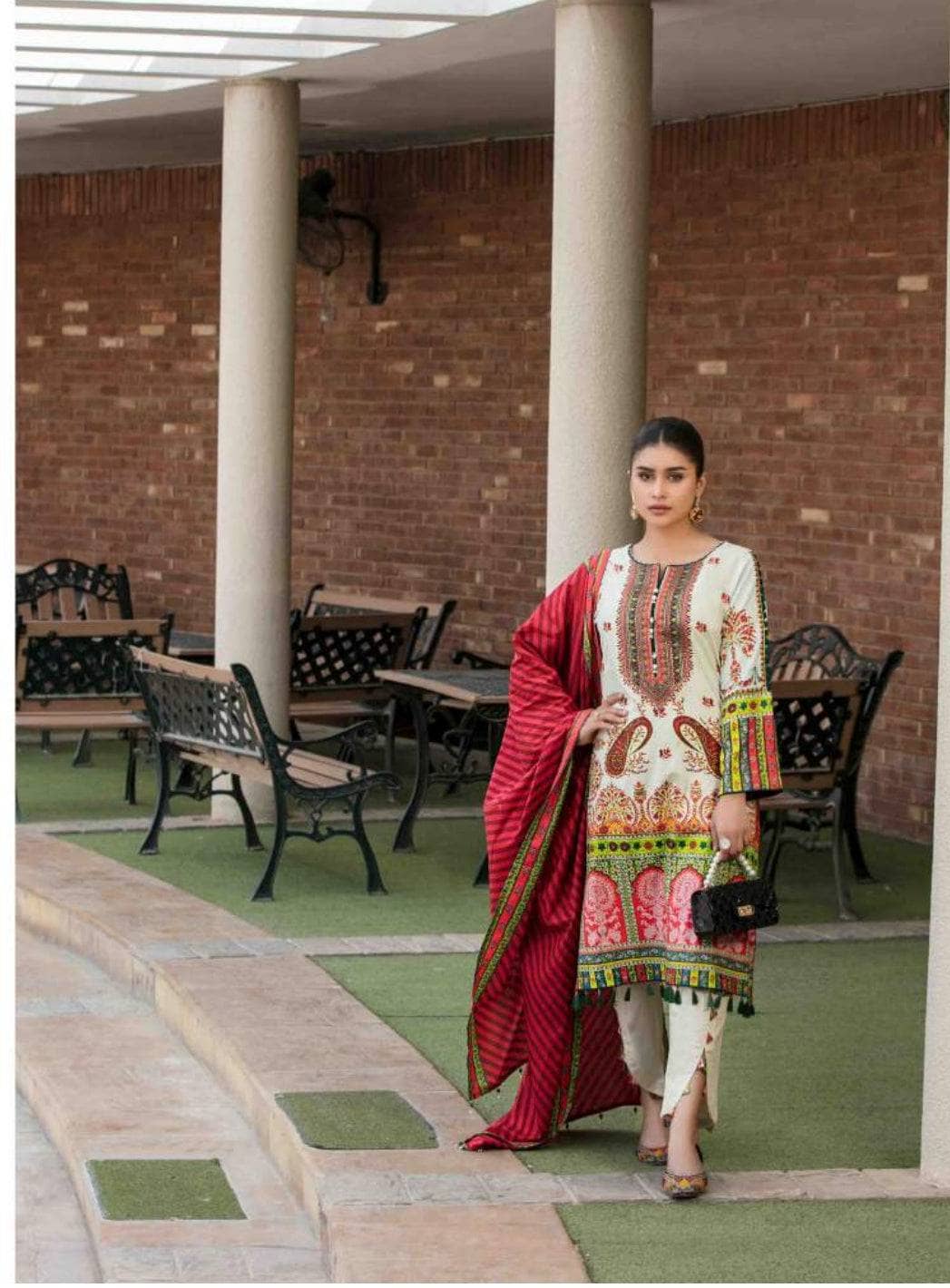 img_nazli_by_tawakkal_lawn_22_awwal_boutique