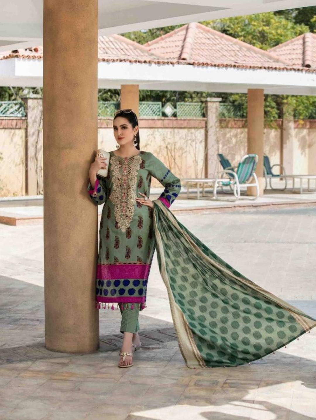 img_nazli_by_tawakkal_lawn_22_awwal_boutique