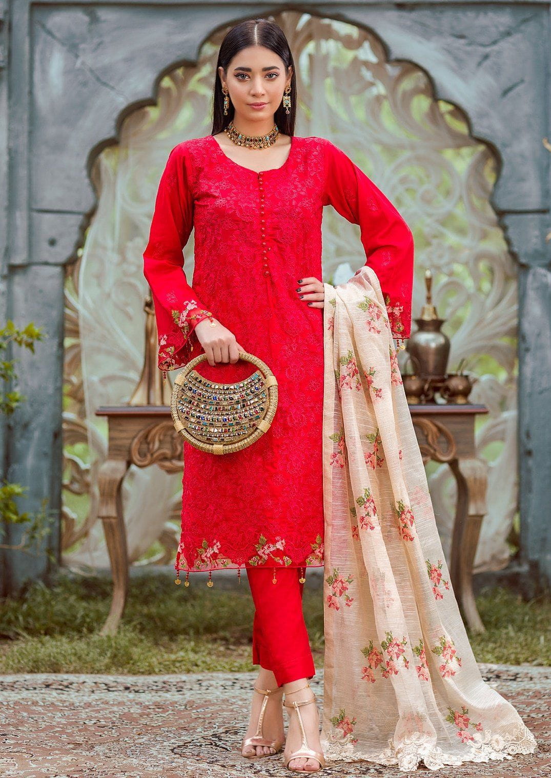 img_umyas_chikankari_pakistani_suits_awwal_boutique