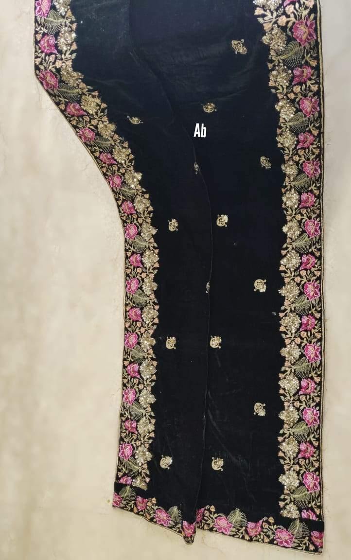 img_velvet_embroidered_shawl_collection_awwal_boutique