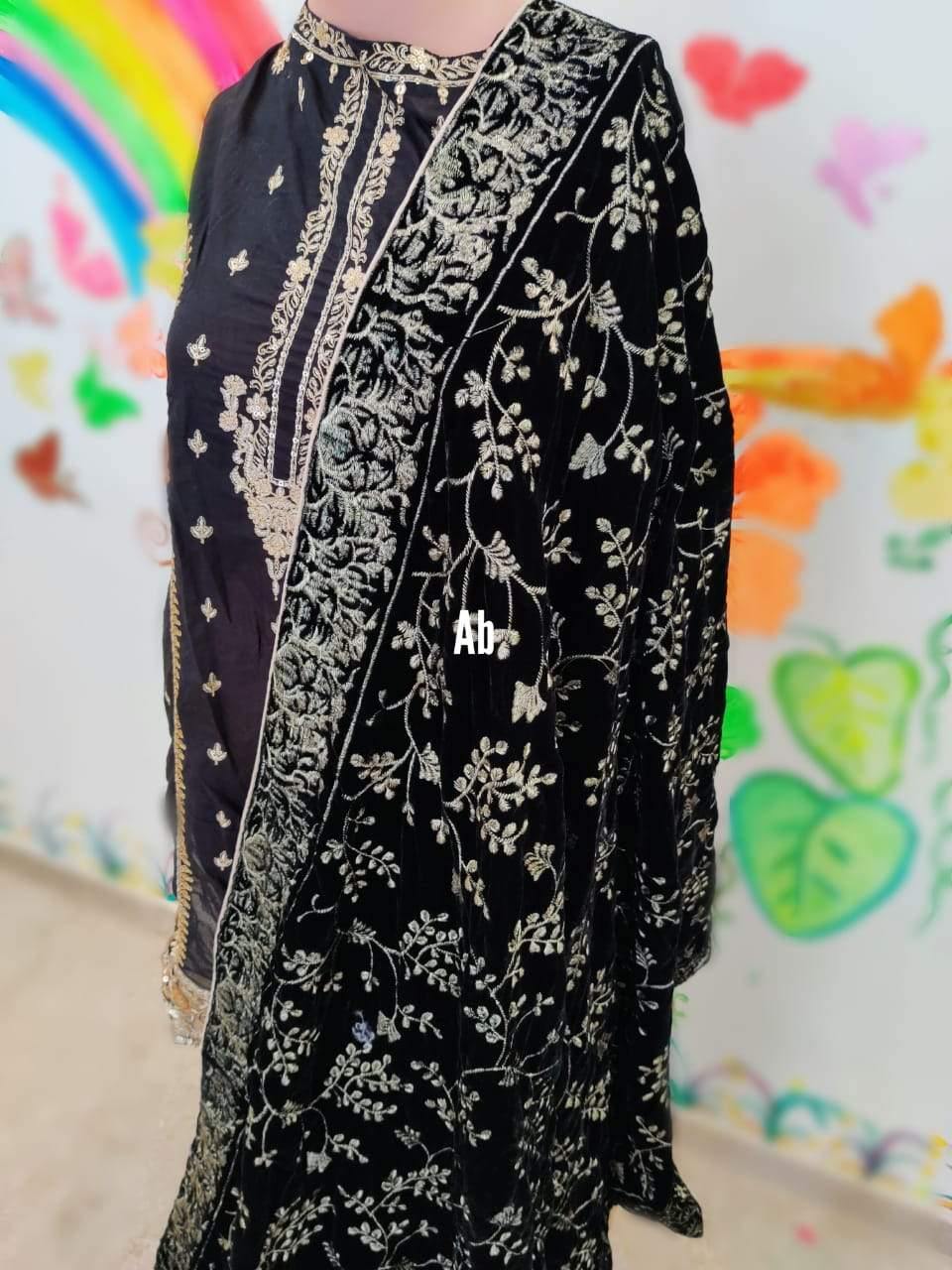 img_velvet_embroidered_shawl_collection_awwal_boutique