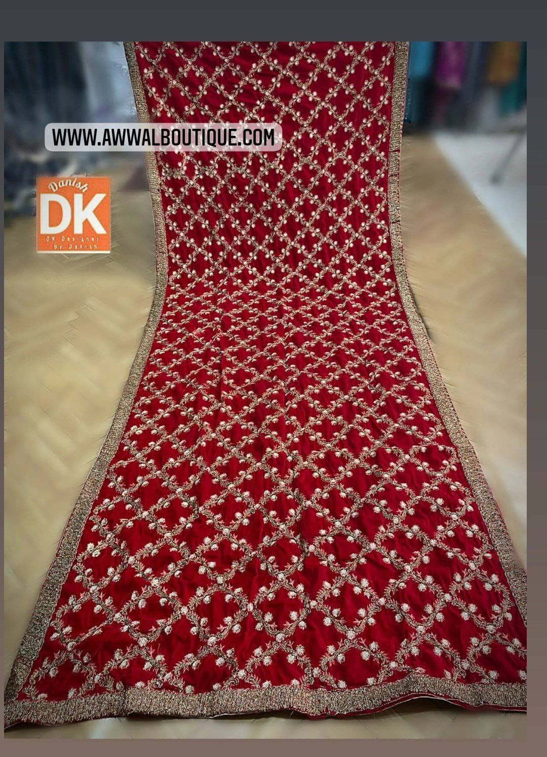 img_velvet_embroidered_shawls_awwal_boutique