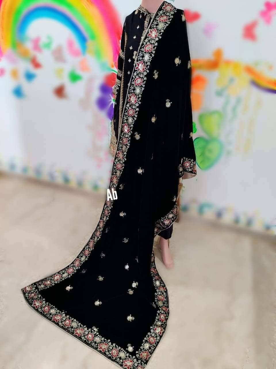 img_velvet_embroidered_shawl_collection_awwal_boutique